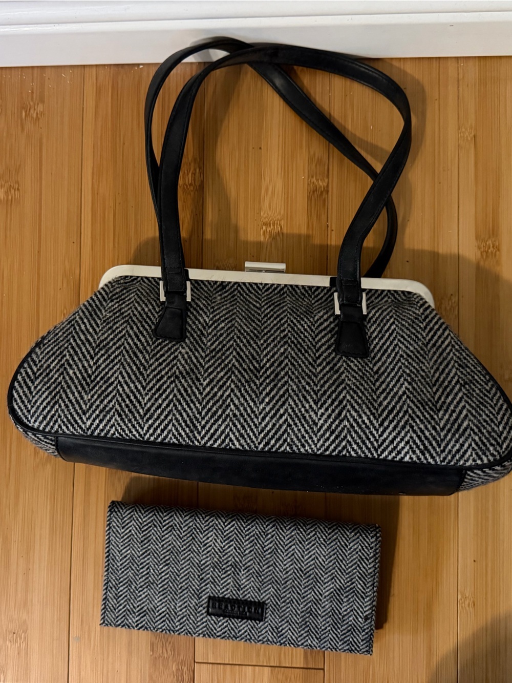 Herringbone Pattern Shoulder Bag in Black and White with Wallet